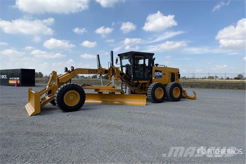 SEM 920F Motoconformadora (Sin Usar) / Motor Grader (U Grejderi