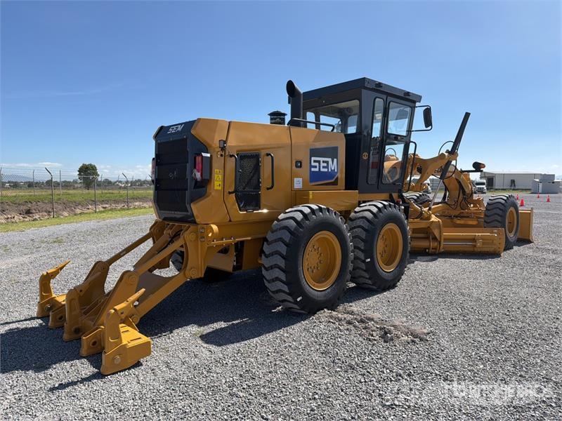 SEM 922F Motoconformadora (Sin Usar) / Motor Grader (U Równiarki