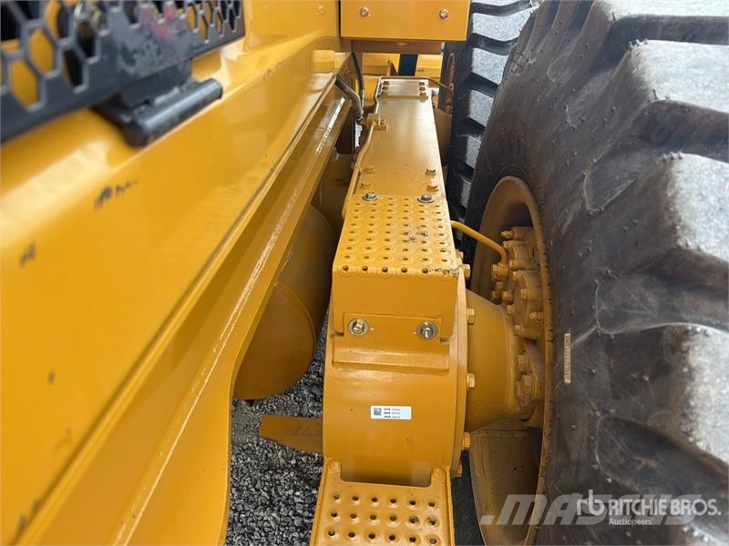 SEM 922F Motoconformadora (Sin Usar) / Motor Grader (U Grejdery