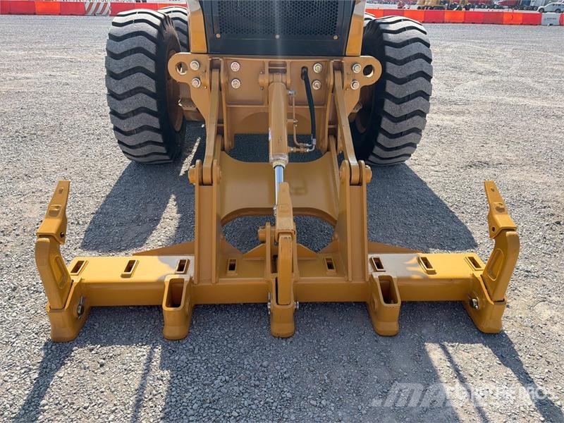SEM 922F Motoconformadora (Sin Usar) / Motor Grader (U Grejdery