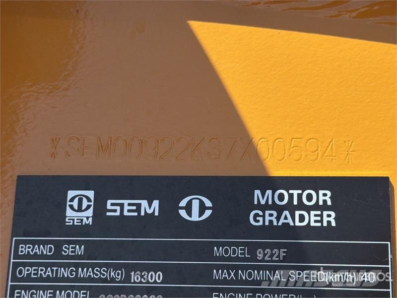 SEM 922F Motoconformadora (Sin Usar) / Motor Grader (U Równiarki