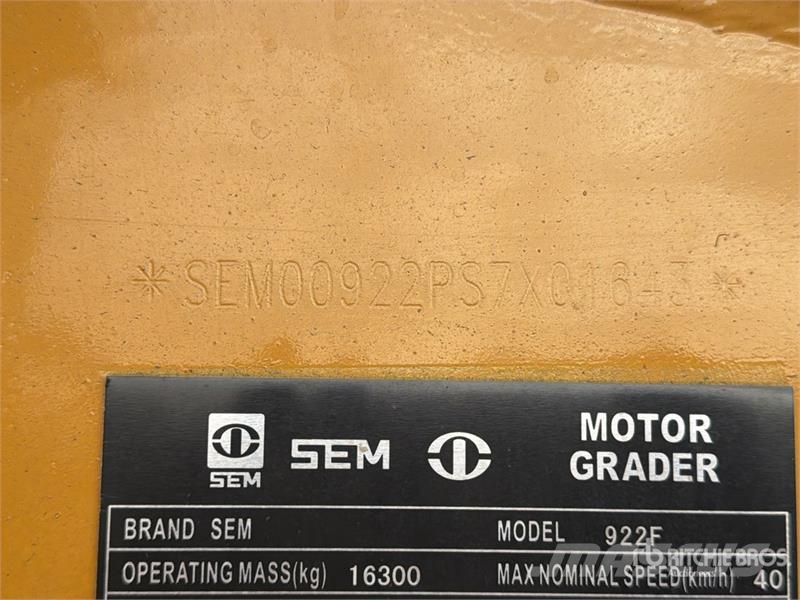 SEM 922F Motoconformadora (Sin Usar) / Motor Grader (U Grejdery