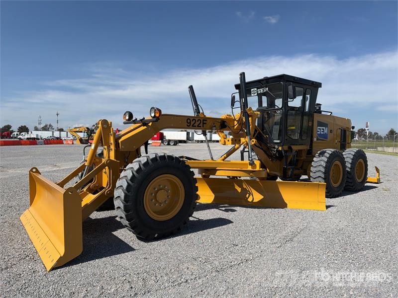 SEM 922F Motoconformadora (Sin Usar) / Motor Grader (U Równiarki