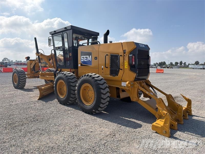 SEM 922F Motoconformadora (Sin Usar) / Motor Grader (U Niveladoras