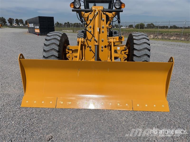SEM 922F Motoconformadora (Sin Usar) / Motor Grader (U Równiarki