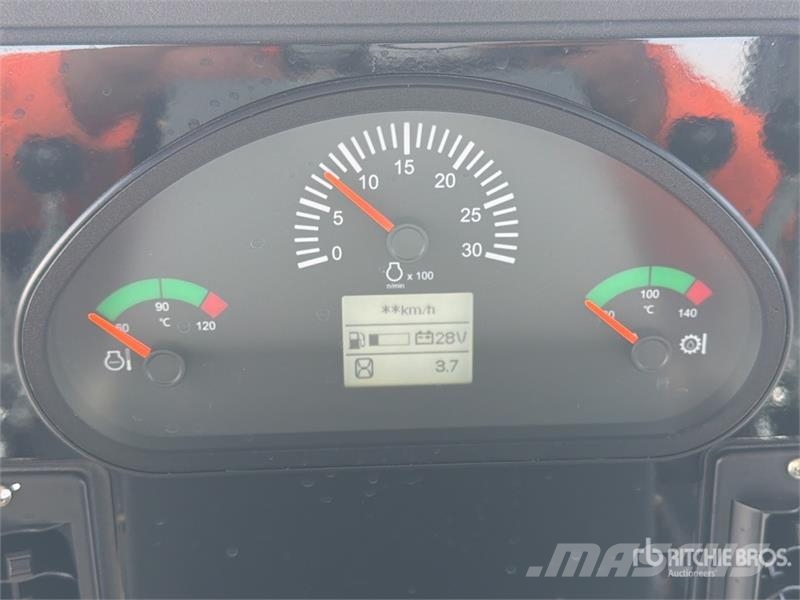 SEM 922F Motoconformadora (Sin Usar) / Motor Grader (U Grejdery