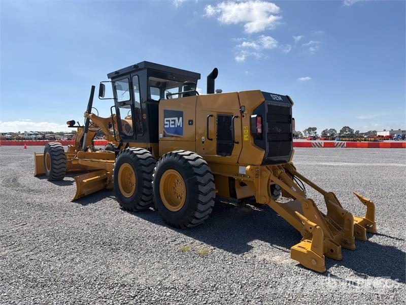 SEM 922F Motoconformadora (Sin Usar) / Motor Grader (U Równiarki