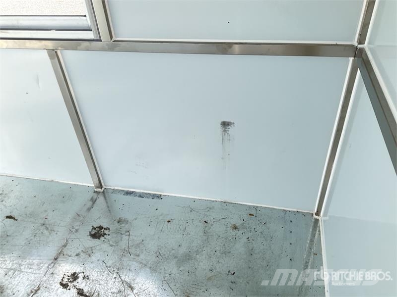 Shin Kobe SIG2238 12 ft 7 in x 7 ft 3 in Skid-Mounted Office Otros remolques
