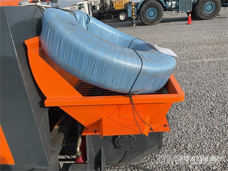 Shin Kobe Type-30 Bomba de Concreto Portable (Sin Usar) / Tr Grondverdichtingsmachines