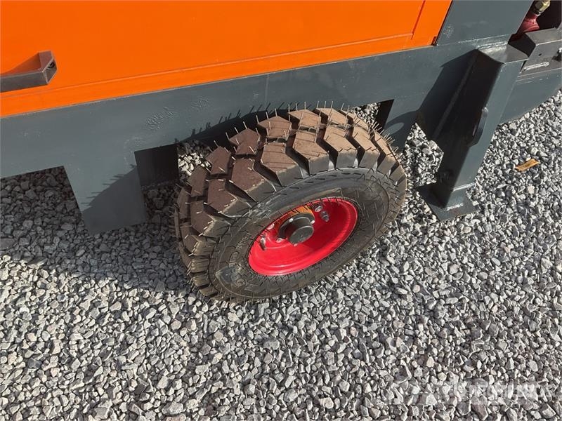 Shin Kobe Type-30 Bomba de Concreto Portable (Sin Usar) / Tr Grondverdichtingsmachines