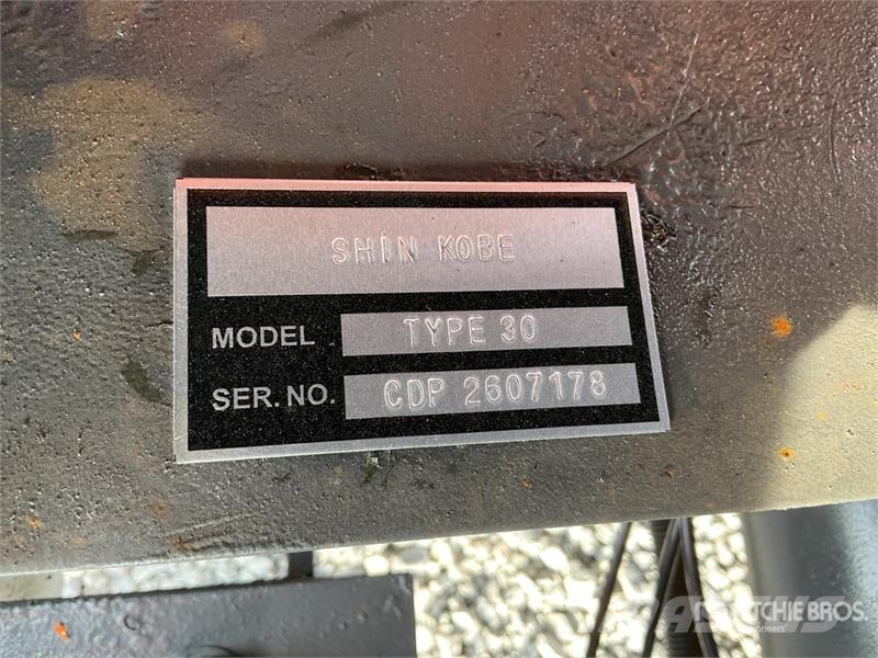 Shin Kobe Type-30 Bomba de Concreto Portable (Sin Usar) / Tr Grondverdichtingsmachines