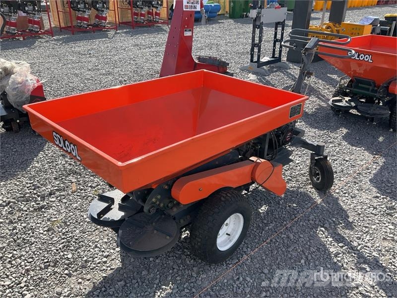 SKLP MS83 Esparcidor de Abono (Sin Usar) / Manure Rasturači đubriva