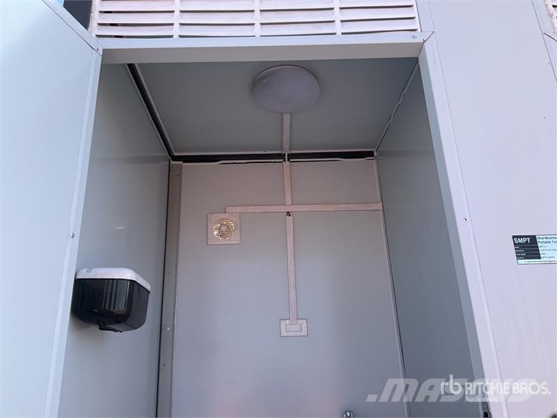 SMPT -D-L 3 ft 7 in x 6 ft 10 in 2 Person Baño Por Drugi deli