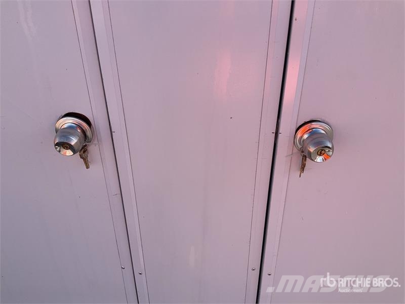 SMPT -D-L 3 ft 7 in x 6 ft 10 in 2 Person Baño Por Drugi deli