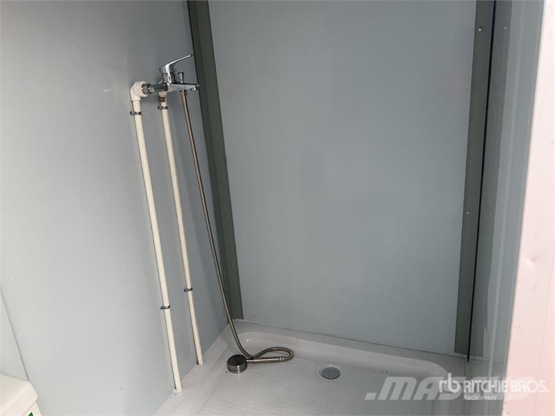 SMPT -S 6 ft 10 in x 3 ft 7 in 1 Person Baño Porta Ostale komponente