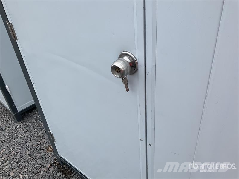SMPT -S 6 ft 10 in x 3 ft 7 in 1 Person Baño Porta Diger parçalar