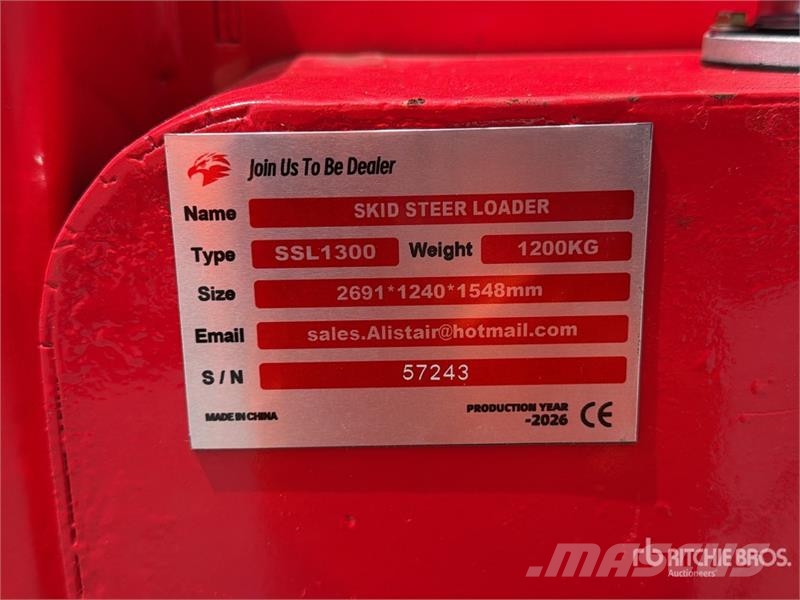  SSL1300 Mini Minicargador (Sin Usar) / Mini Compac لوادر انزلاقية التوجيه