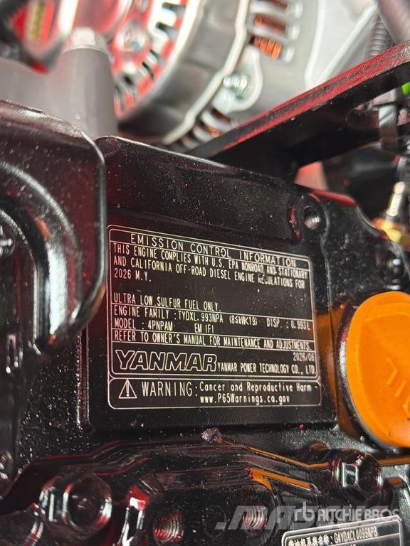  SSL1300-RED Mini Minicargador (Sin Usar) / Mini Co لوادر انزلاقية التوجيه