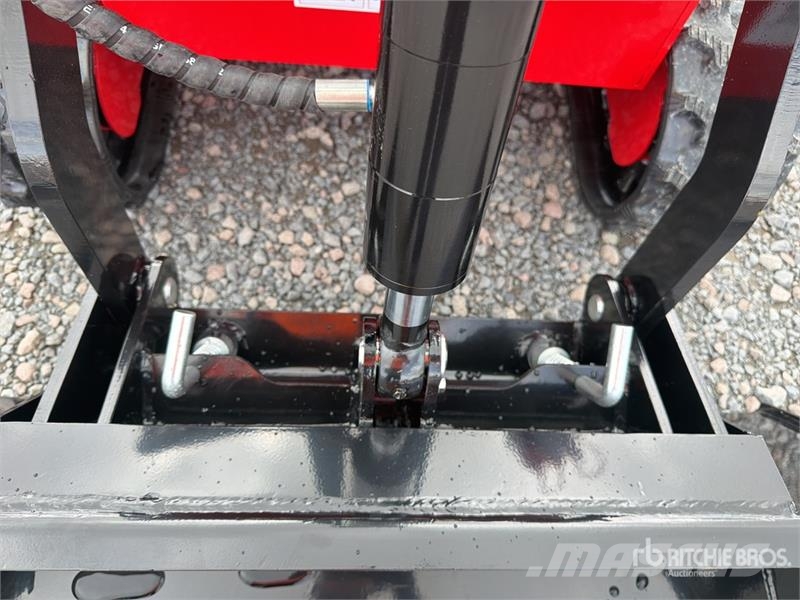  SSL1500-RED Mini Minicargador (Sin Usar) / Mini Co لوادر انزلاقية التوجيه