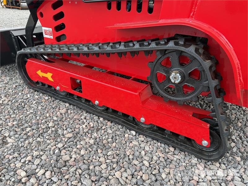  SSL1500-RED Mini Minicargador (Sin Usar) / Mini Co لوادر انزلاقية التوجيه