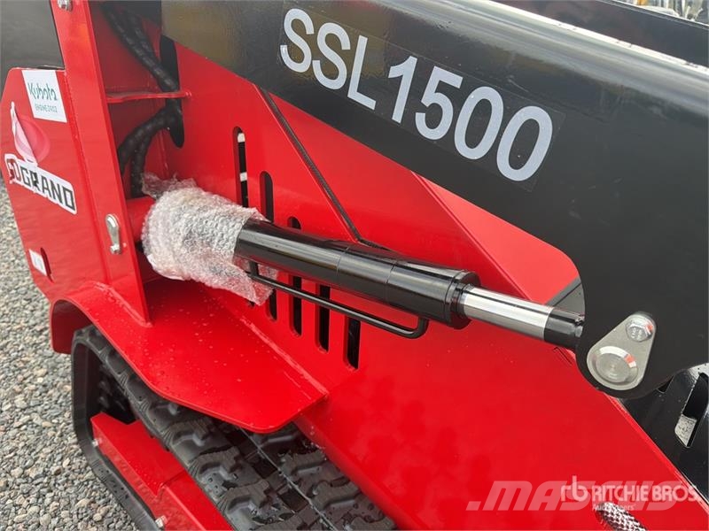  SSL1500-RED Mini Minicargador (Sin Usar) / Mini Co لوادر انزلاقية التوجيه