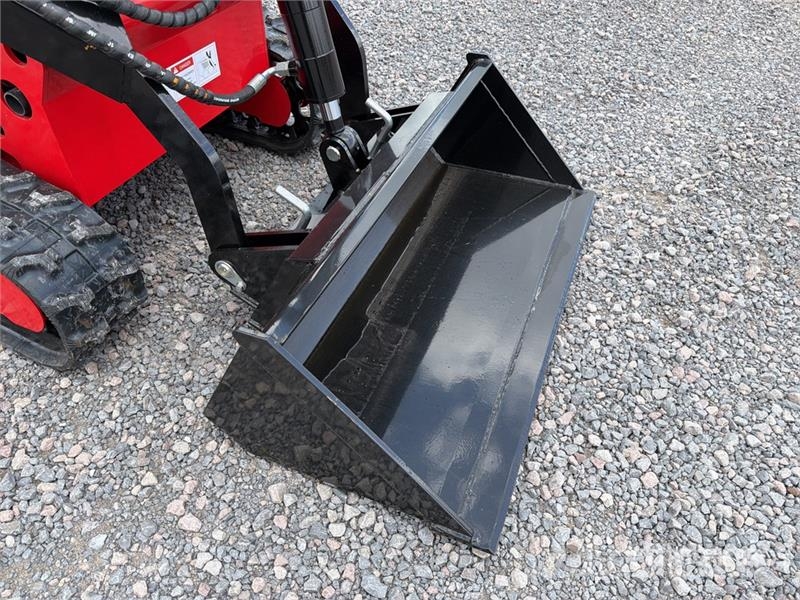  SSL1500-RED Mini Minicargador (Sin Usar) / Mini Co لوادر انزلاقية التوجيه
