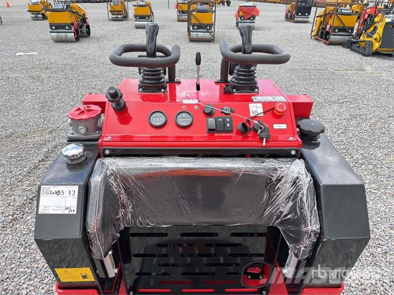  SSL1500-RED Mini Minicargador (Sin Usar) / Mini Co لوادر انزلاقية التوجيه