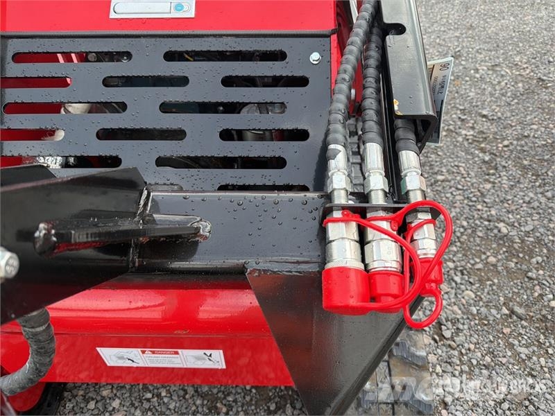  SSL1500-RED Mini Minicargador (Sin Usar) / Mini Co لوادر انزلاقية التوجيه