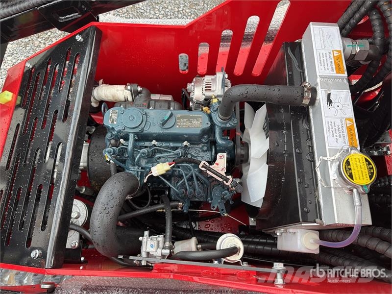  SSL1500-RED Mini Minicargador (Sin Usar) / Mini Co لوادر انزلاقية التوجيه