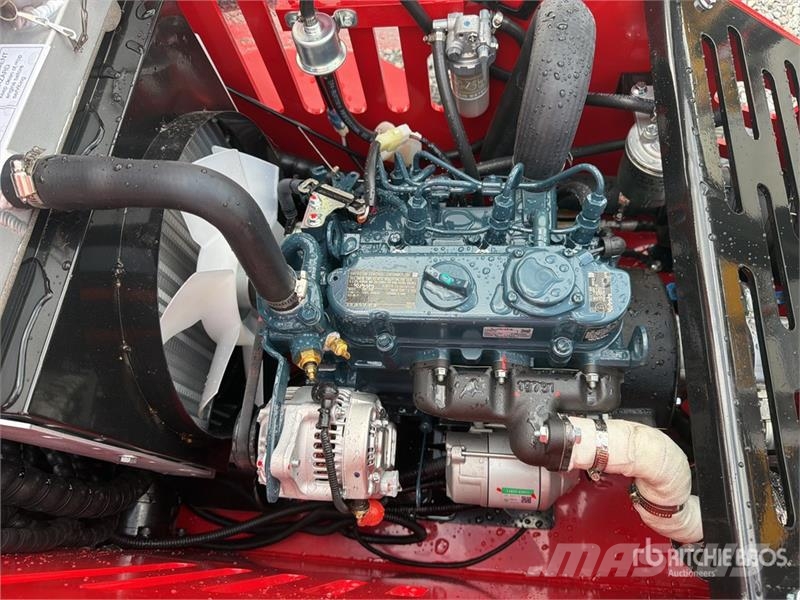  SSL1500-RED Mini Minicargador (Sin Usar) / Mini Co لوادر انزلاقية التوجيه