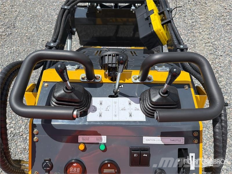  SSL60 Mini Minicargador (Sin Usar) / Mini Compact  لوادر انزلاقية التوجيه