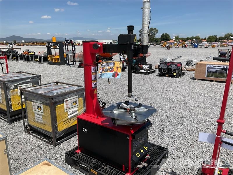  SUN W588 Tire Changer (Unused) Otros