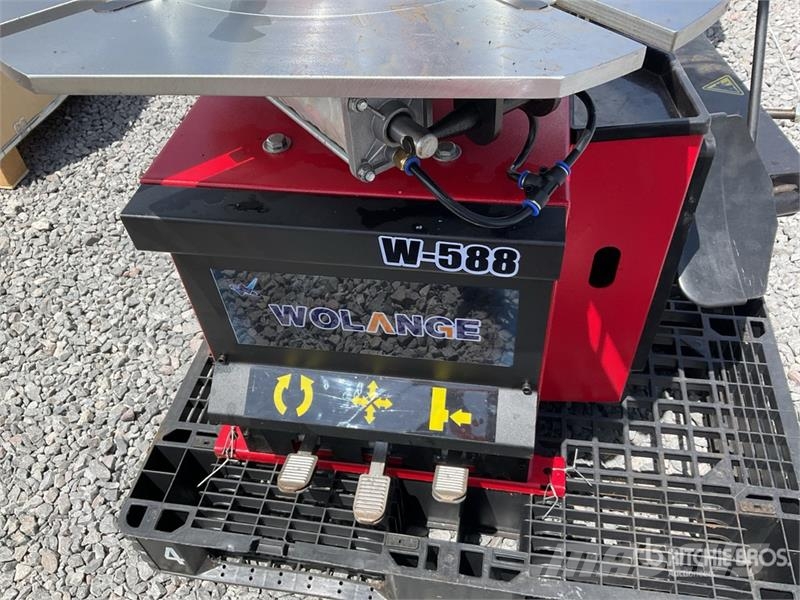  SUN W588 Tire Changer (Unused) Otros