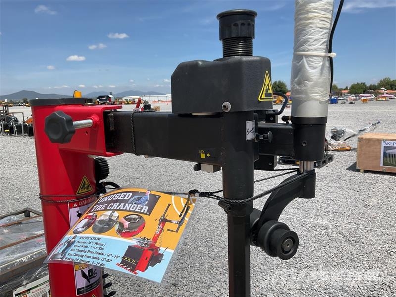 SUN W588 Tire Changer (Unused) Otros