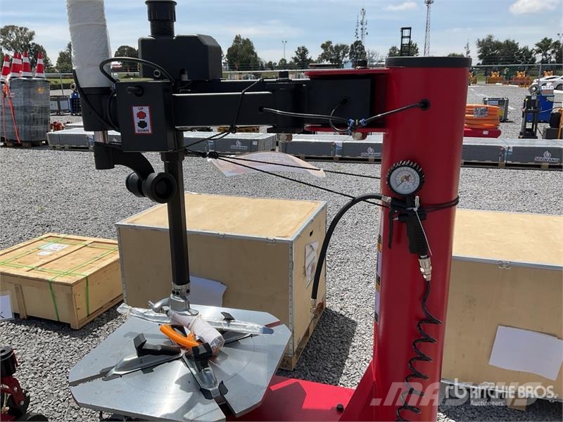  SUN W588 Tire Changer (Unused) Otros