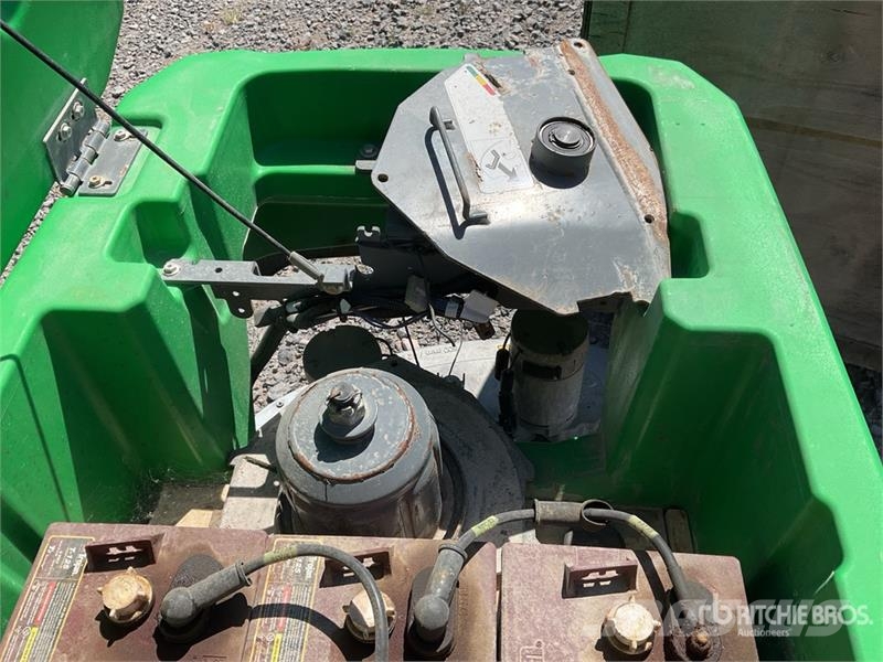 Tennant T600E Limpiadora de Suelos (INOPERABLE) / Floor Sw Další vyorávače, příslušenství