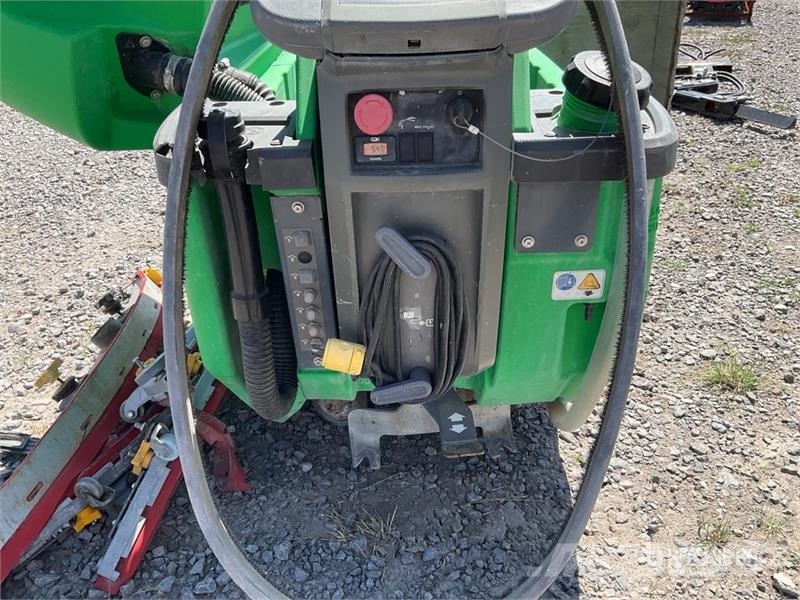 Tennant T600E Limpiadora de Suelos (INOPERABLE) / Floor Sw Další vyorávače, příslušenství