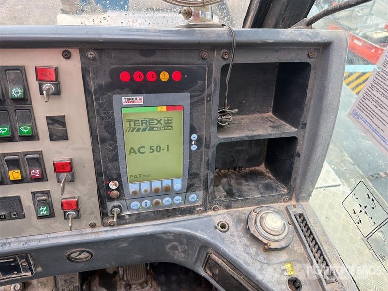  Terex-Demag AC50-1 Grúas todo terreno