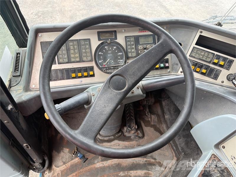  Terex-Demag AC50-1 Grúas todo terreno