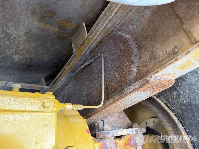 Terra-Gator TG002 3 Wheel Esparcidor sobre Neumati Αυτοκινούμενα ψεκαστικά