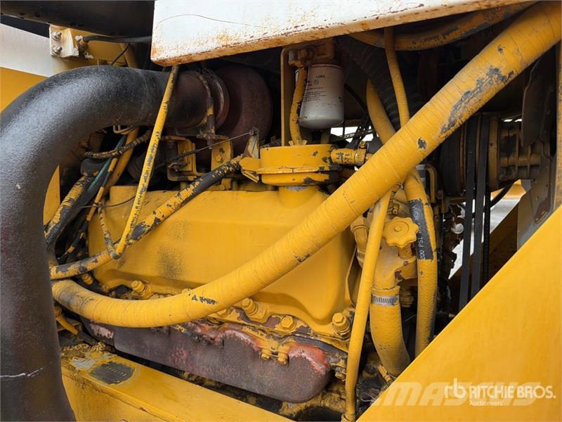 Terra-Gator TG002 3 Wheel Esparcidor sobre Neumati Αυτοκινούμενα ψεκαστικά