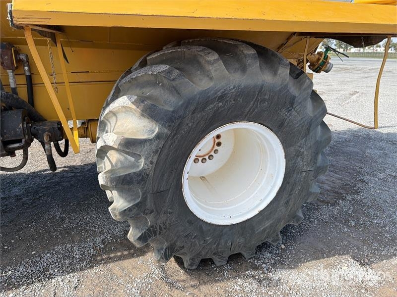 Terra-Gator TG002 3 Wheel Esparcidor sobre Neumati Αυτοκινούμενα ψεκαστικά