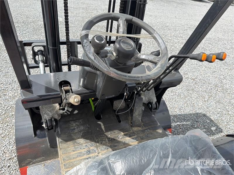 Terramax CPD-30 6600 lb Montacargas Electrico (Sin Elektromos targoncák