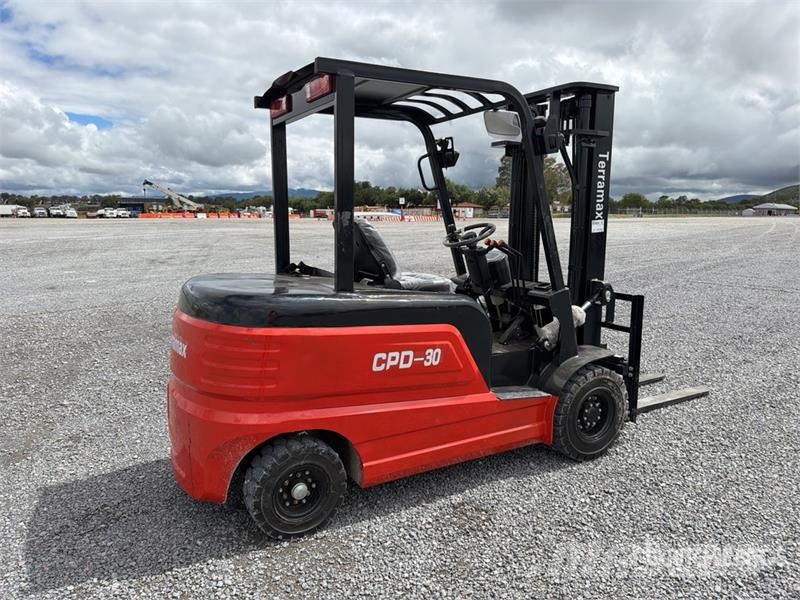 Terramax CPD-30 6600 lb Montacargas Electrico (Sin Elektromos targoncák