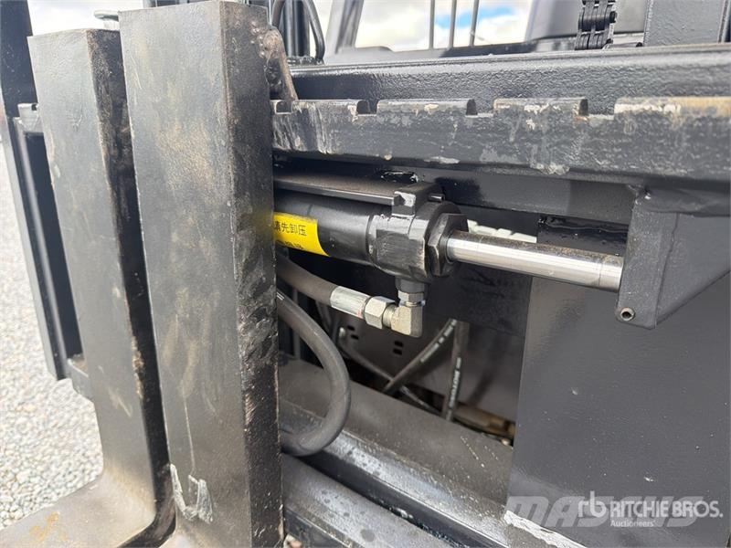 Terramax CPD-30 6600 lb Montacargas Electrico (Sin Elektromos targoncák