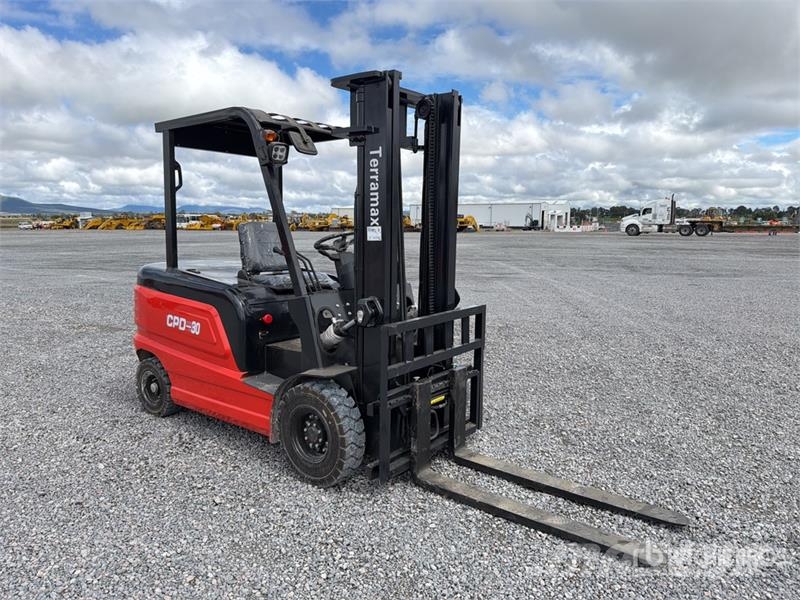 Terramax CPD-30 6600 lb Montacargas Electrico (Sin Elektromos targoncák