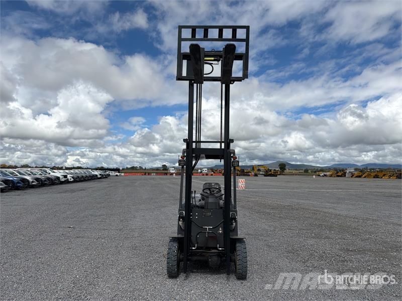 Terramax CPD-30 6600 lb Montacargas Electrico (Sin Elektromos targoncák