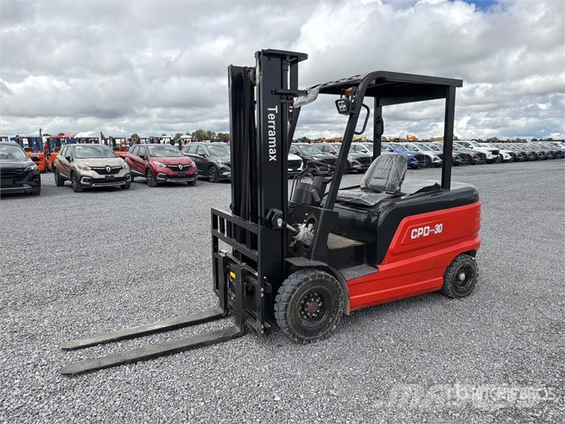 Terramax CPD-30 6600 lb Montacargas Electrico (Sin Elektromos targoncák