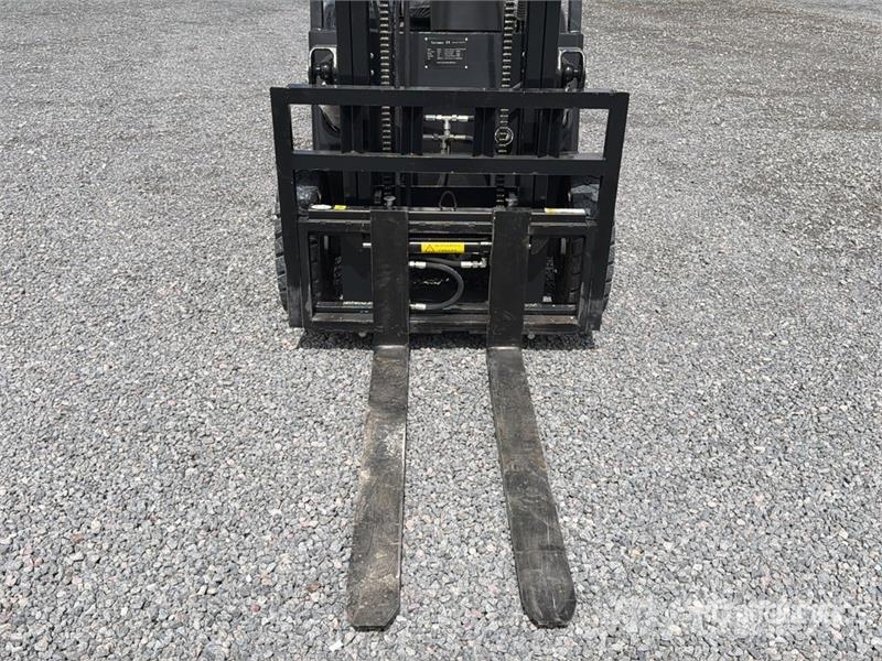 Terramax CPD-30 6600 lb Montacargas Electrico (Sin Elektromos targoncák