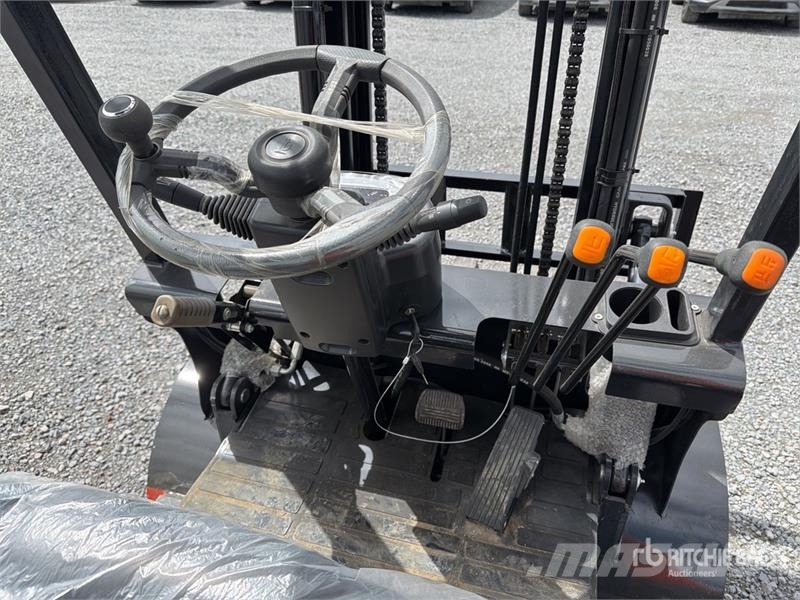 Terramax CPD-30 6600 lb Montacargas Electrico (Sin Elektromos targoncák